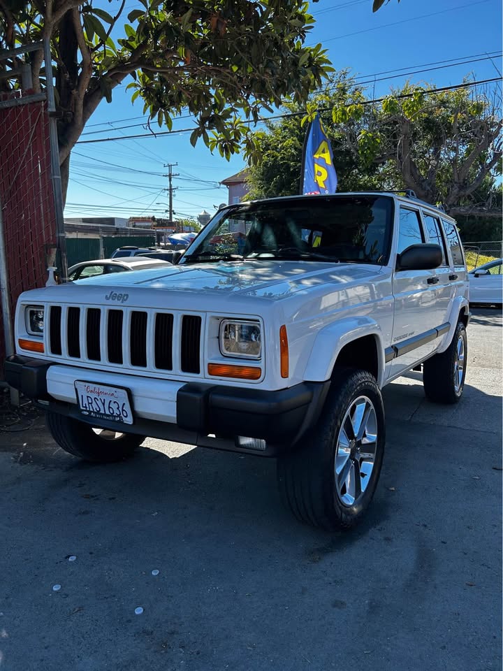 2001 Jeep Cherokee · Sport 4D in Oakland, CA (photo 6) — photo 6