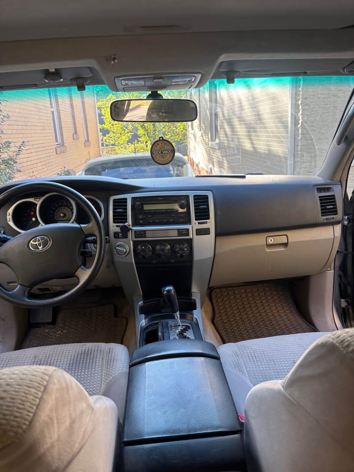 2005 Toyota 4Runner · SR5 Sport Utility 4D in Salt Lake City, UT (photo 6)