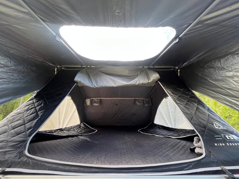 Freespirit Recreation FSR High Country 80" Rooftop Tent in Golden, CO (photo 7) — photo 7