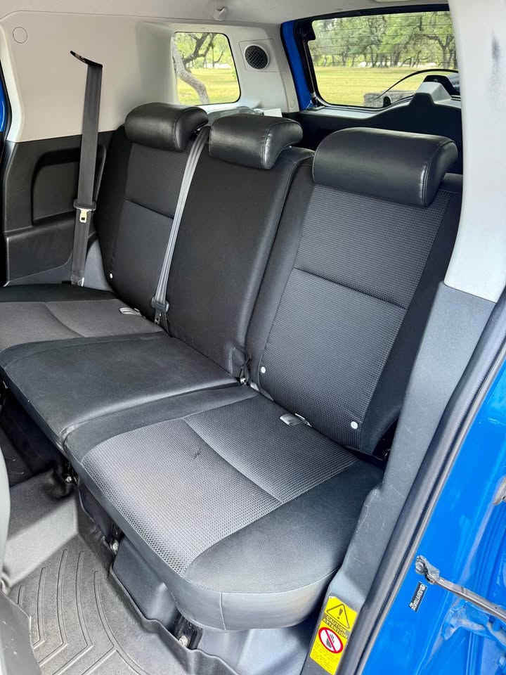 2007 Toyota FJ Cruiser · Sport Utility 2D in New Braunfels, TX (photo 11) — photo 11