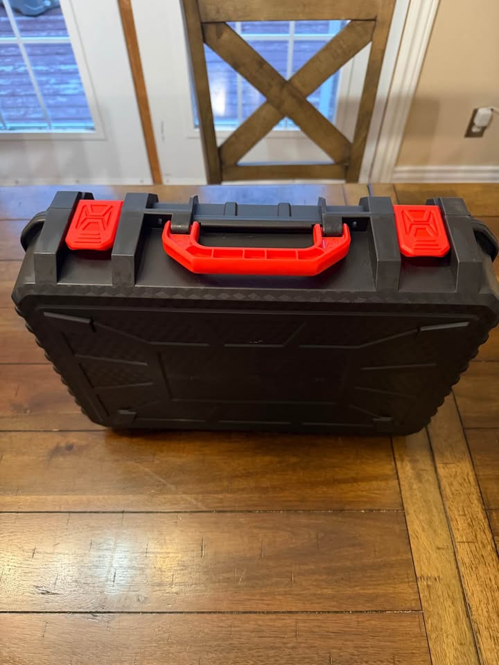 Peakdo LinkPower 1 for Starlink Mini with Hardshell Case in Woodstock, NB (photo 5)