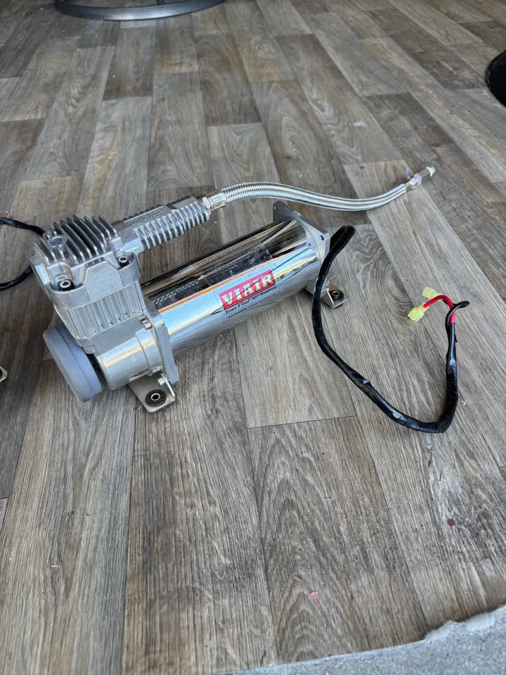 Viair Dual 444c Air Compressor (photo 2) — photo 2
