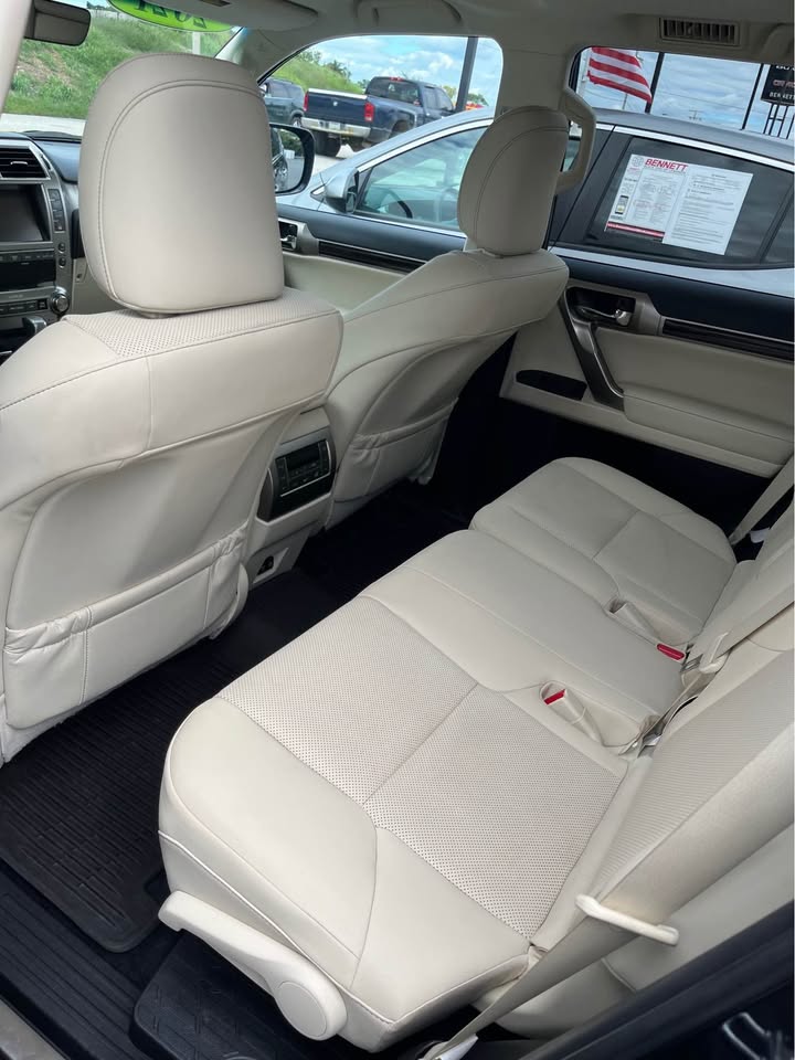 2021 Lexus GX · 460 in Lebanon, PA (photo 6) — photo 6