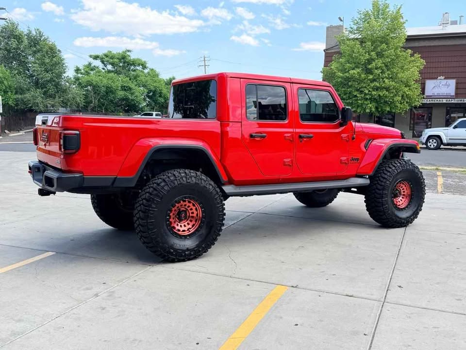 2020 Jeep Gladiator · Overland Pickup 4D 5 ft in Denver, CO (photo 8) — photo 8