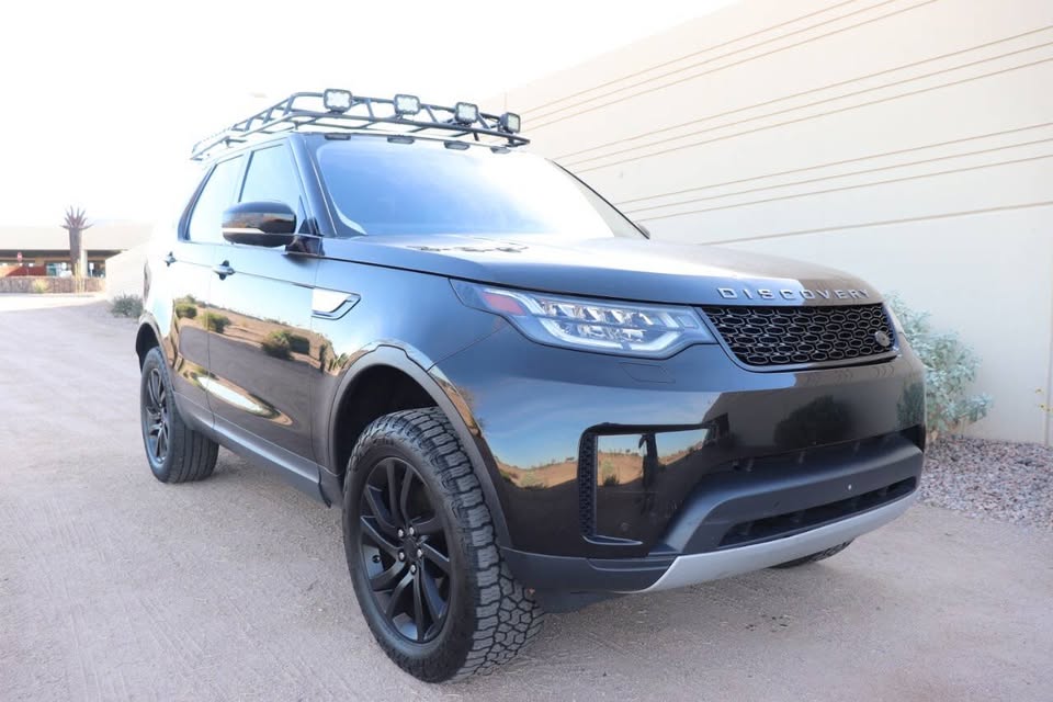 2018 Land Rover Discovery in Tempe, AZ (photo 2) — photo 2
