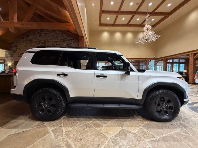 2024 Lexus GX · GX550 OverTrail Plus — photo 2