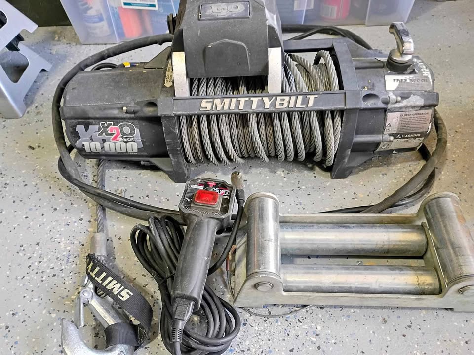 10,000lb Vehicle Cable Winch in Lakewood, CO (photo 1)