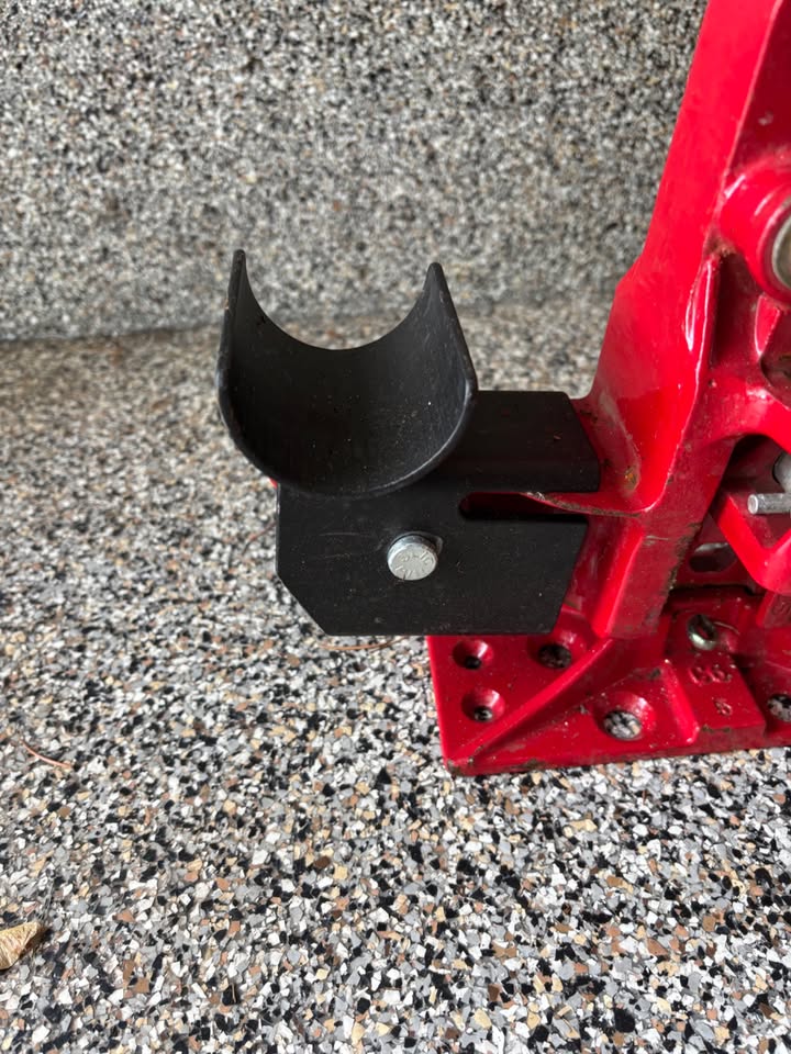 Hi-Lift Jack with Lotus Development rock slider adapter in Issaquah, WA (photo 3) — photo 3