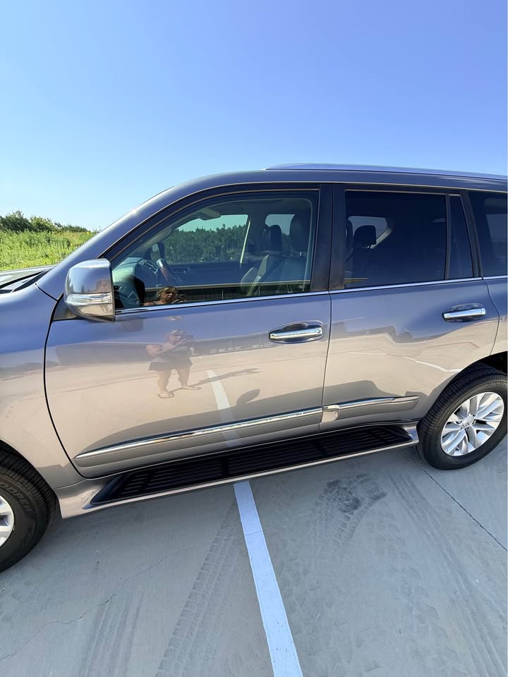 2015 Lexus GX · GX 460 Luxury Sport Utility 4D in Liberty Hill, TX (photo 5) — photo 5