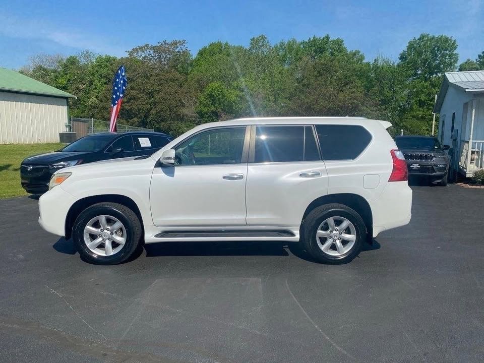 2011 Lexus GX 460 in Paris, KY (photo 7) — photo 7