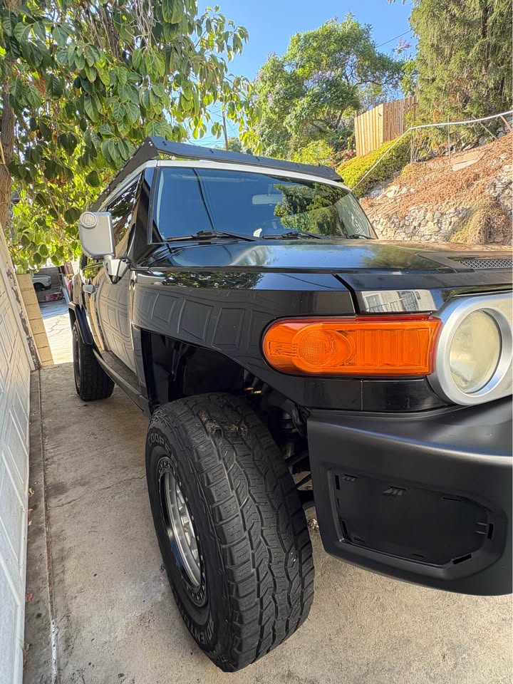 2007 Toyota FJ Cruiser in Los Angeles, CA (photo 6) — photo 6