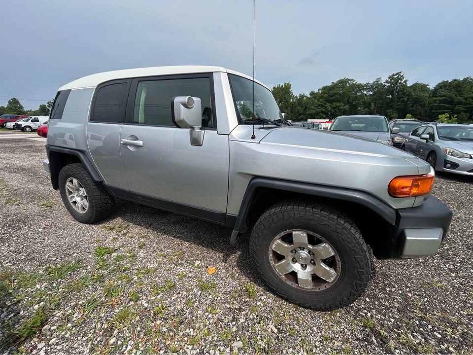 2007 Toyota FJ Cruiser · Sport Utility 2D in Reynoldsburg, OH (photo 5) — photo 5