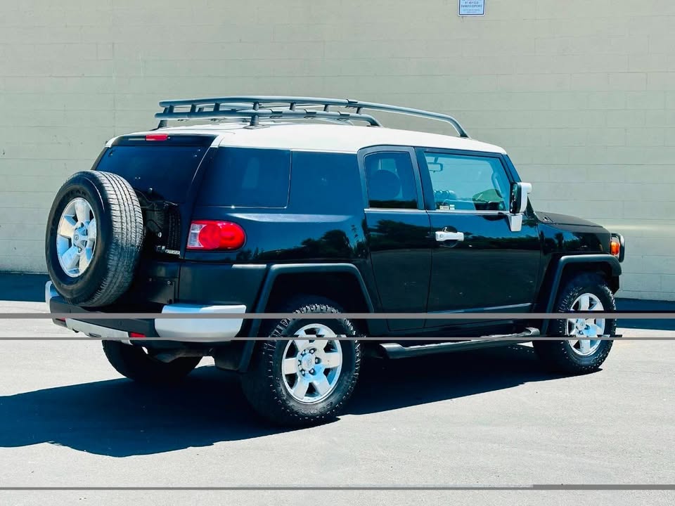 2008 Toyota FJ Cruiser in Sacramento, CA (photo 8) — photo 8