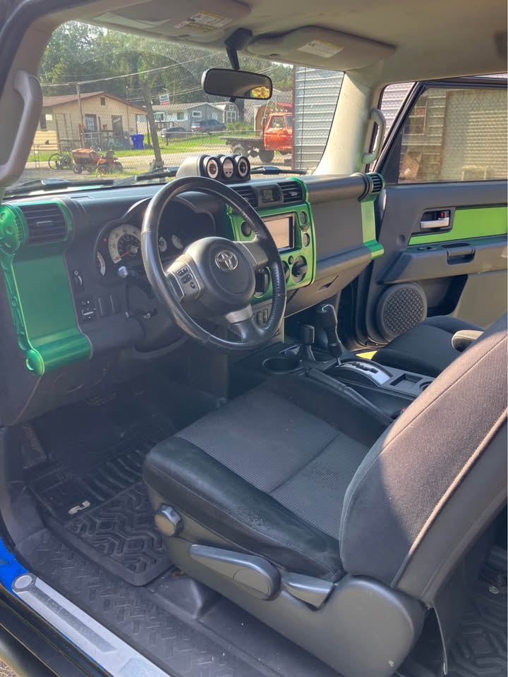 2007 Toyota FJ Cruiser · Sport Utility 2D in Harriman, TN (photo 7) — photo 7
