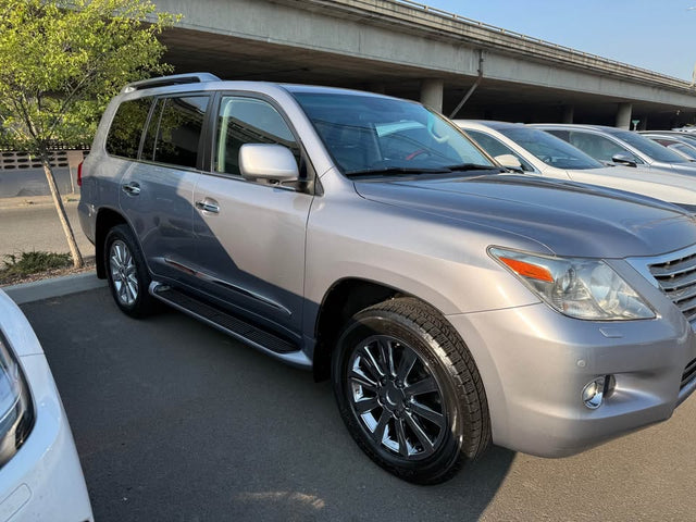 2008 Lexus LX · LX 570 Sport Utility 4D — photo 3