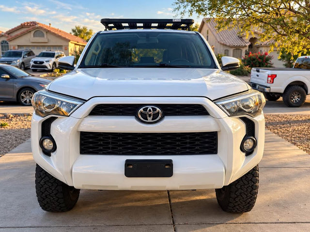 2014 Toyota 4Runner · SR5 Sport Utility 4D — photo 3