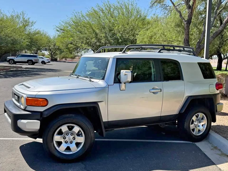 2007 Toyota FJ Cruiser · Sport Utility 2D in Chandler, AZ (photo 1) — photo 1