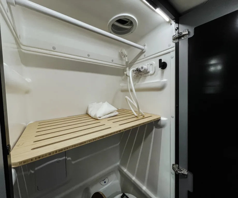 2025 Winnebago REVEL BMB44E in Placerville, CA (photo 11) — photo 11
