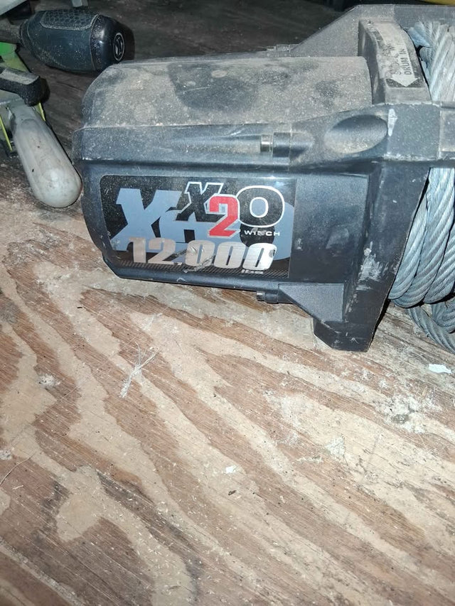 Smittybilt 12000# winch — photo 2