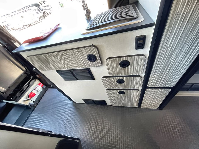 2023 Winnebago REVEL 44E in Austin, TX (photo 7) — photo 7
