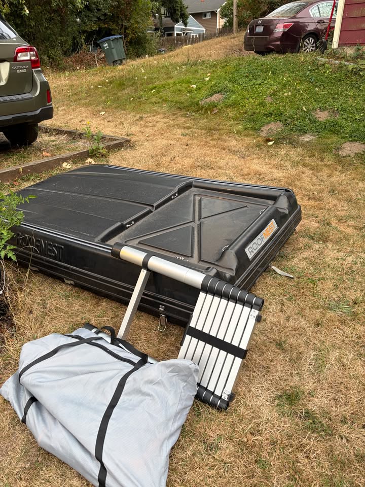 Roofnest Sparrow Hard Shell Rooftop Tent in Bellingham, WA (photo 10) — photo 10