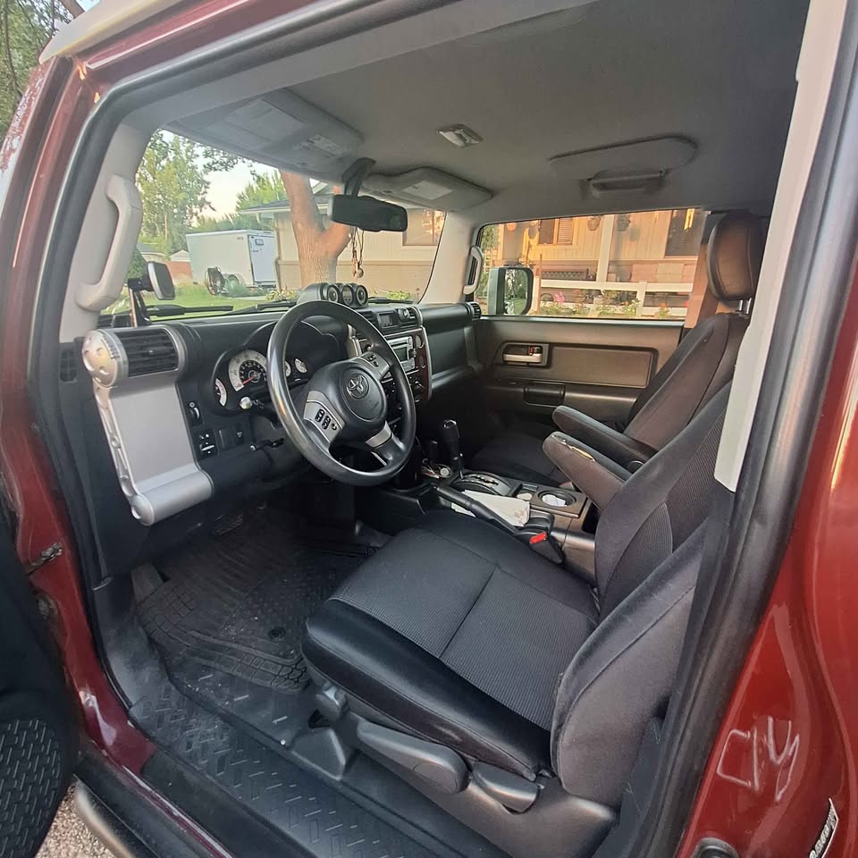 2011 Toyota FJ Cruiser · Sport Utility 2D in Boise, ID (photo 11) — photo 11