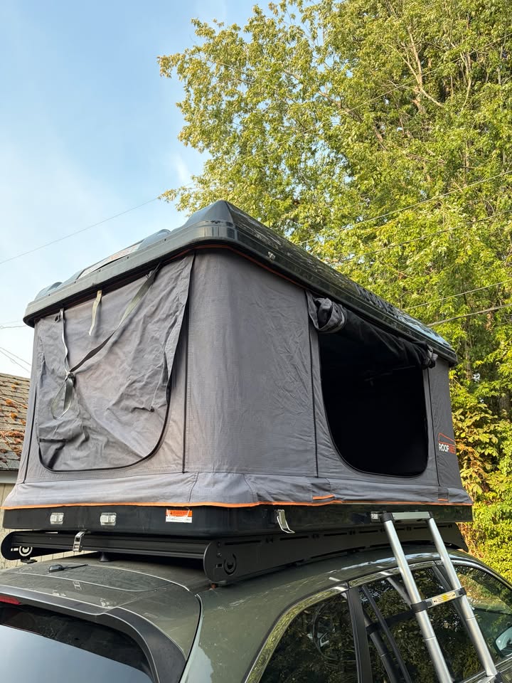 Roofnest Sparrow Hard Shell Rooftop Tent in Bellingham, WA (photo 5) — photo 5