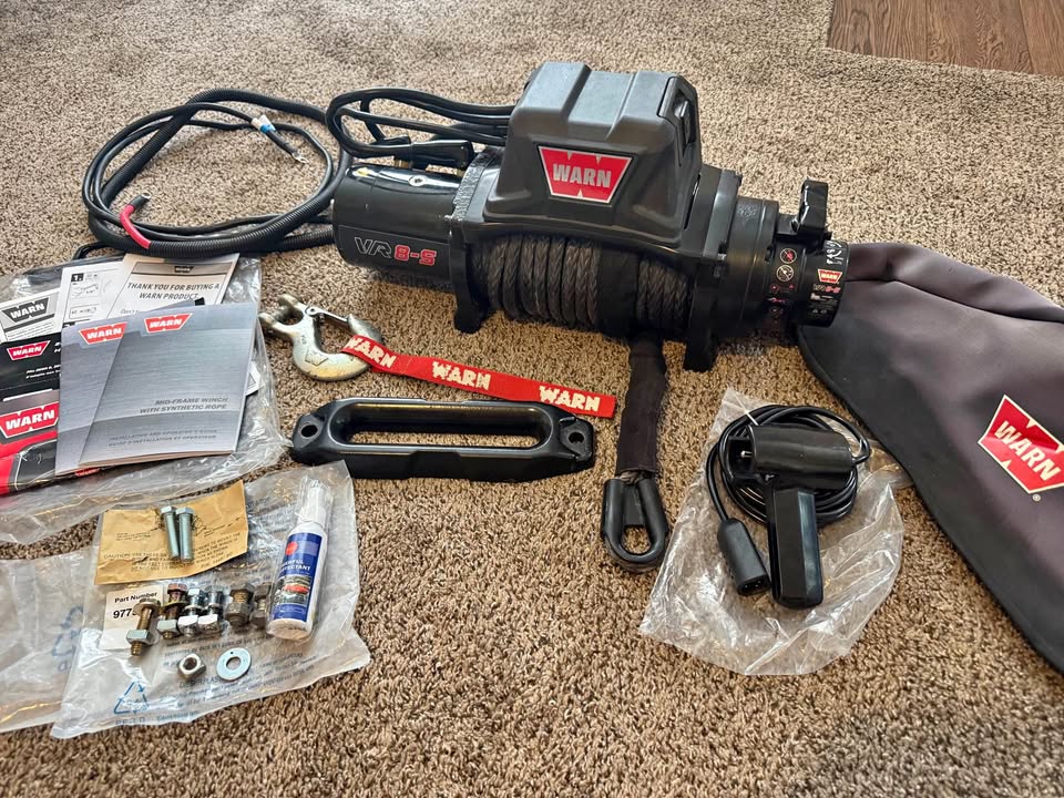 Warn Winch VR Evo 8 w/ Synthetic Cable in Salt Lake City, UT (photo 1)