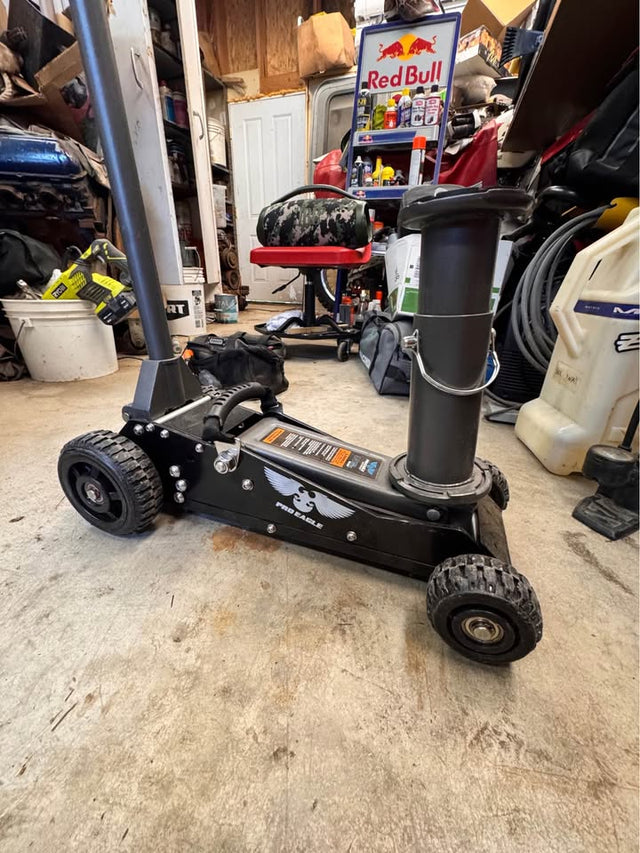 Pro Eagle Talon 1.5 ton off road jack — photo 2
