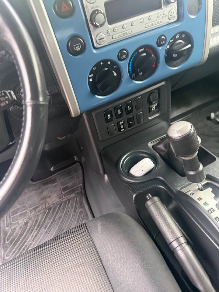 2013 Toyota FJ Cruiser in San Antonio, TX (photo 11) — photo 11