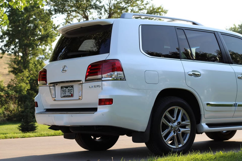 2013 Lexus LX · LX 570 Sport Utility 4D (photo 4) — photo 4