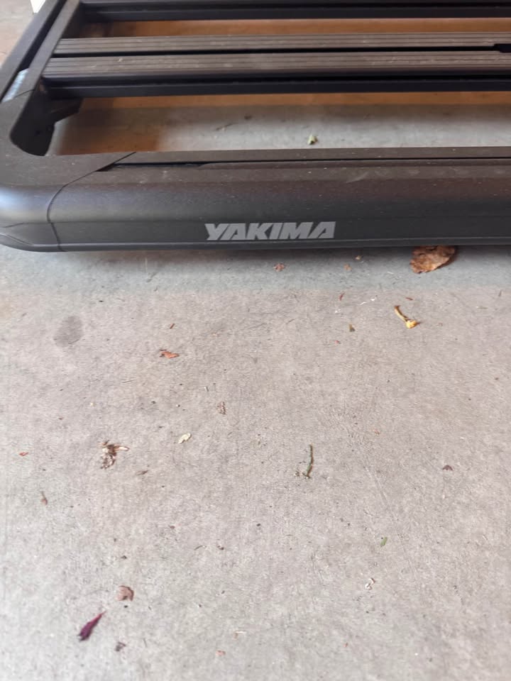Yakima LockNLoad Platform Roof Rack 60x54 in Denver, CO (photo 5) — photo 5