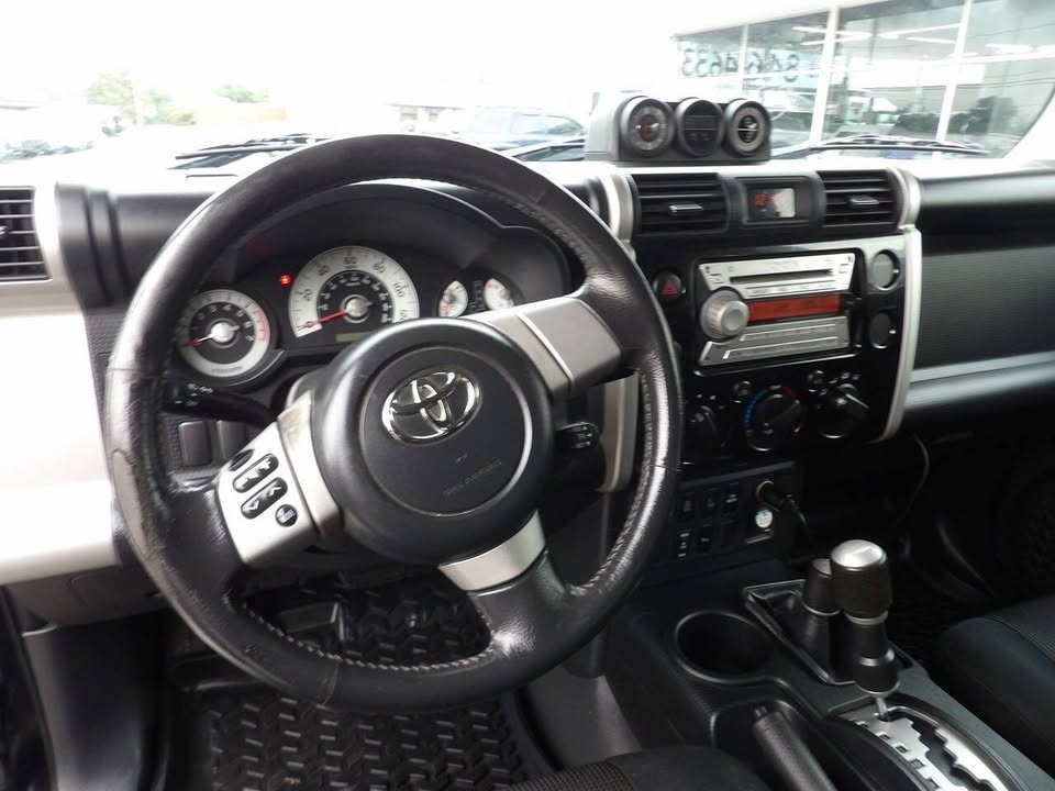 2007 Toyota FJ Cruiser in Dearborn, MI (photo 11) — photo 11