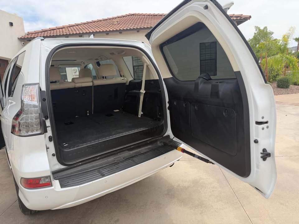 2022 Lexus GX · GX 460 Luxury Sport Utility 4D in Phoenix, AZ (photo 10) — photo 10