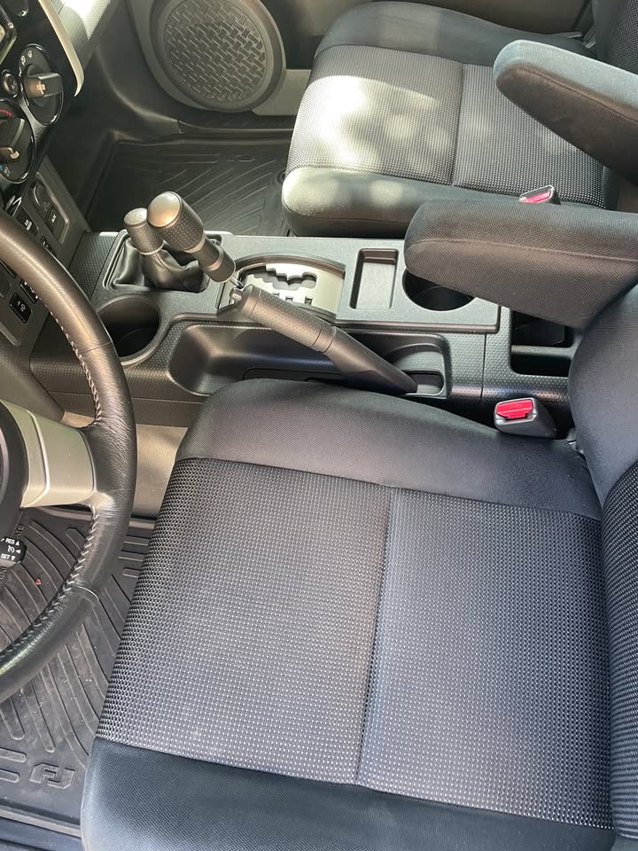 2007 Toyota FJ in Newport Beach, CA (photo 4) — photo 4