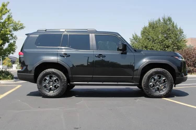 2025 Lexus GX · 550 Overtrail in Littleton, CO (photo 2) — photo 2
