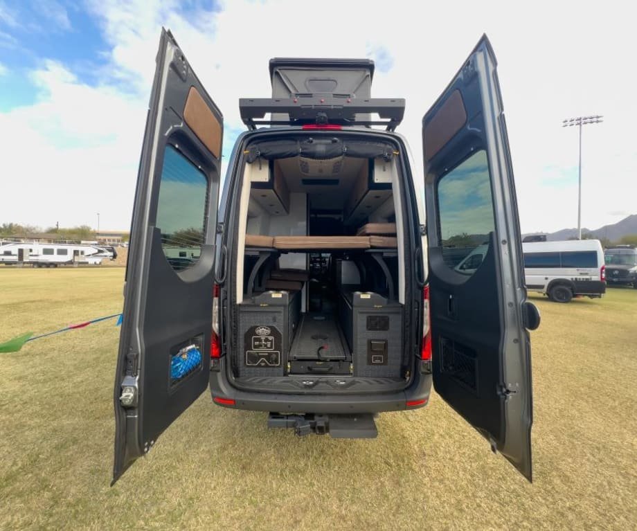 2026 Storyteller Overland CREW MODE CREW-AWD 0 Miles in Phoenix, AZ (photo 2) — photo 2
