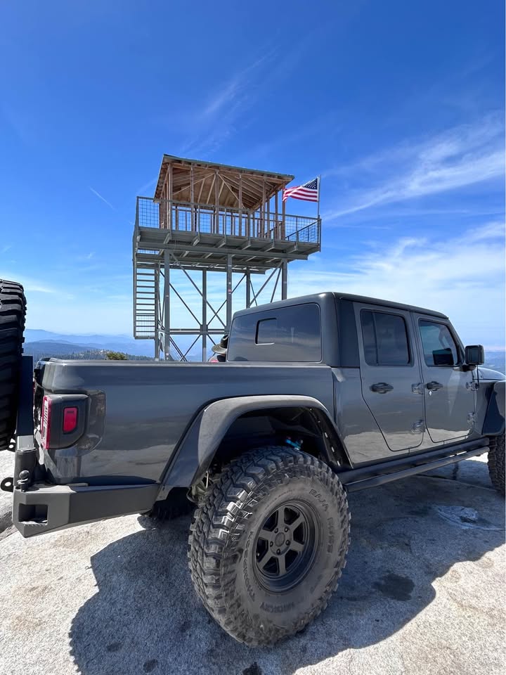2020 Jeep Gladiator · Sport S Pickup 4D 5 ft in Fresno, CA (photo 3) — photo 3
