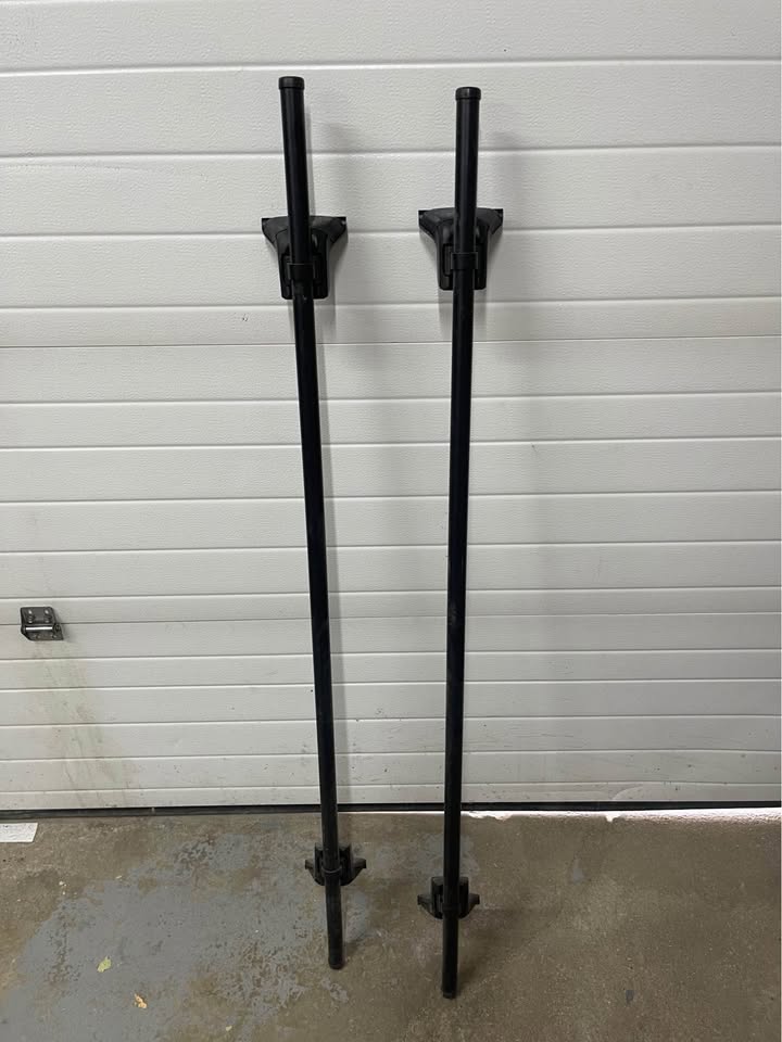 Yakima roof rack landing pads and cross bars in Arvada, CO (photo 2)