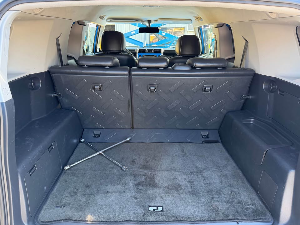 2007 Toyota FJ Cruiser · Sport Utility 2D in San Rafael, CA (photo 8) — photo 8