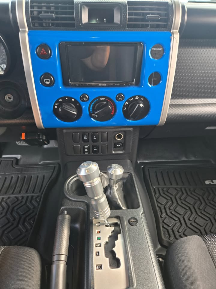 2007 Toyota FJ Cruiser in Anacortes, WA (photo 8) — photo 8