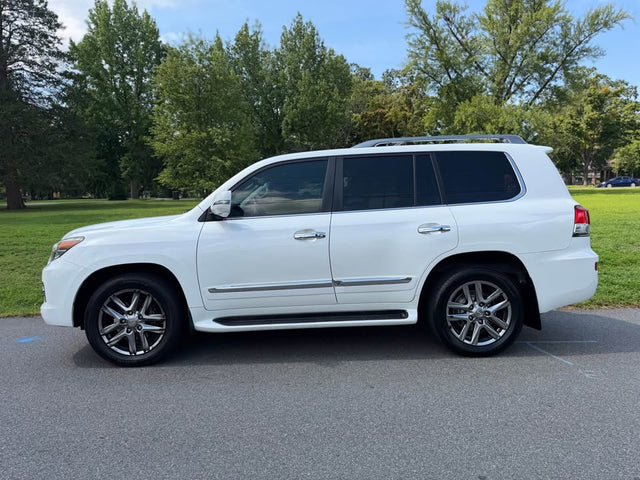 2013 Lexus LX · LX 570 Sport Utility 4D — photo 2