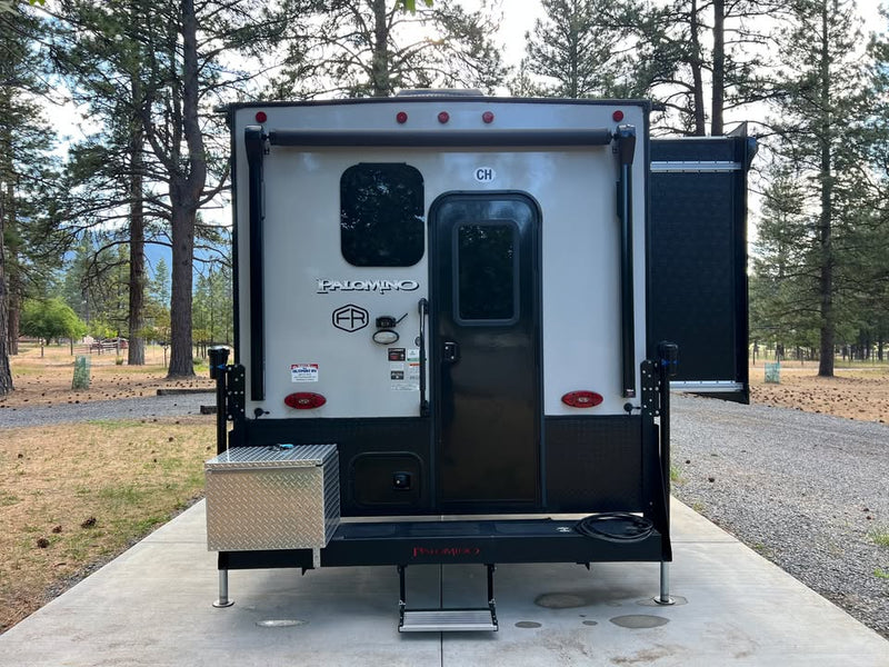 2025 Palomino BackPack HS 3210 With Slide Out and Generator + More in Janesville, CA (photo 4) — photo 4