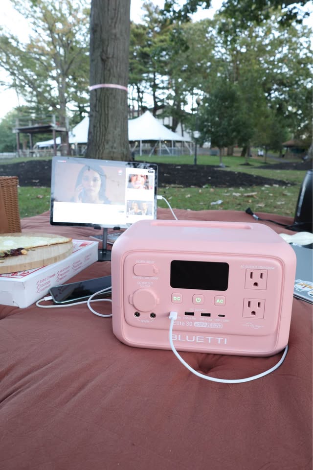 BLUETTI Elite 30 V2 Portable Power Station – 600W / 288Wh – New in Huntington Station, NY (photo 4)