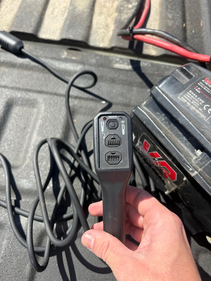 WARN VR10 10,000 LB Winch – Steel Cable in La Mesa, CA (photo 4) — photo 4