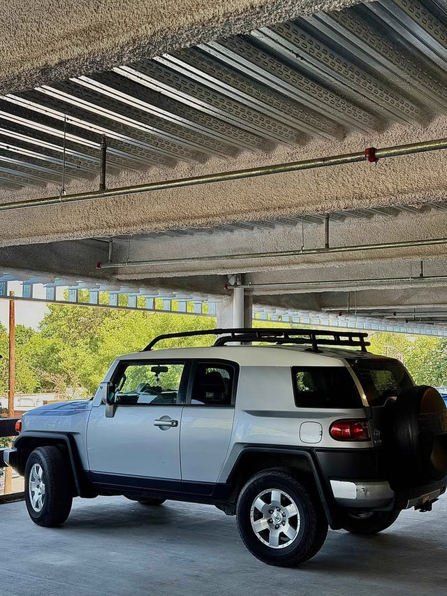 2007 Toyota FJ Cruiser · Sport Utility 2D — photo 2
