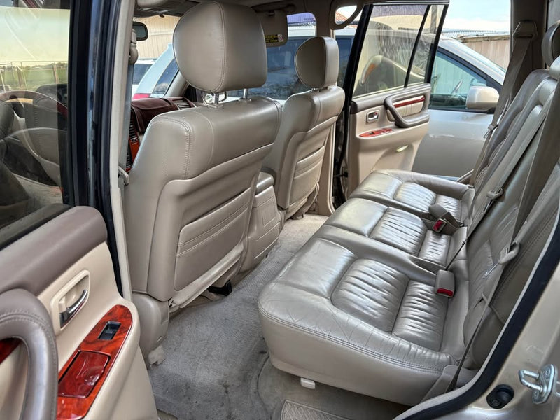 2000 Lexus LX · LX 470 Sport Utility 4D in Nampa, ID (photo 7) — photo 7