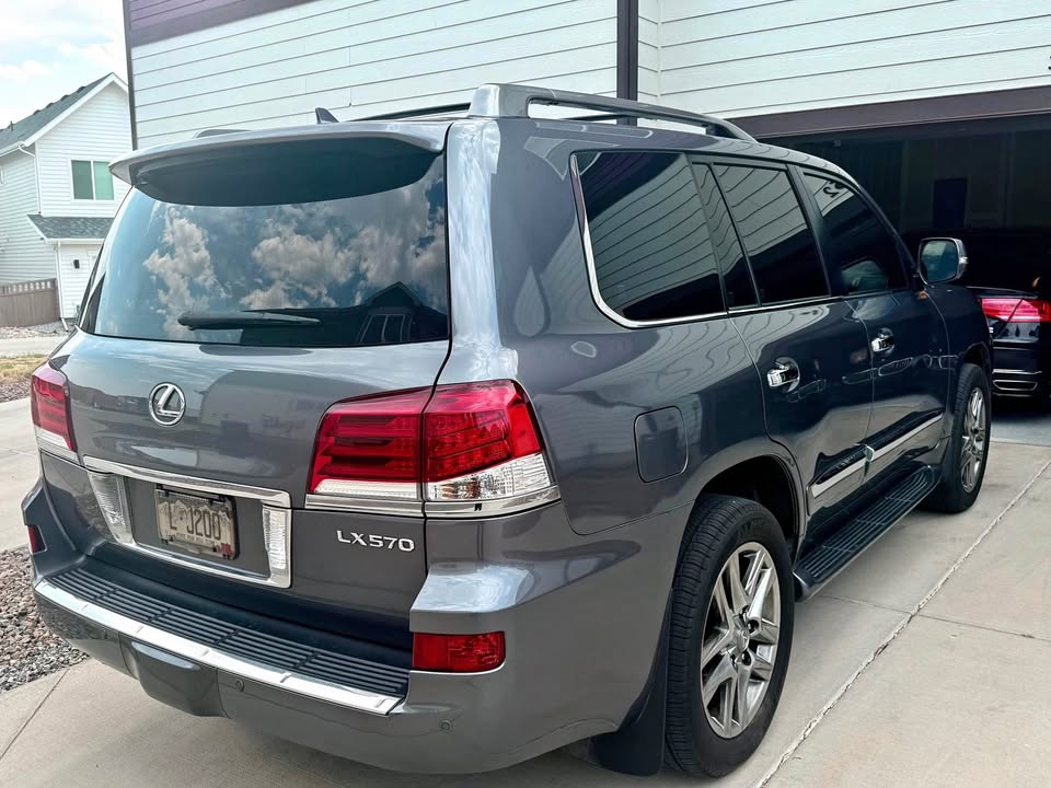 2015 Lexus LX · 570 (photo 1) — photo 1
