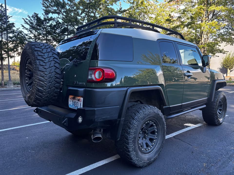 2014 Toyota FJ Cruiser · Sport Utility 2D in Everett, WA (photo 7) — photo 7