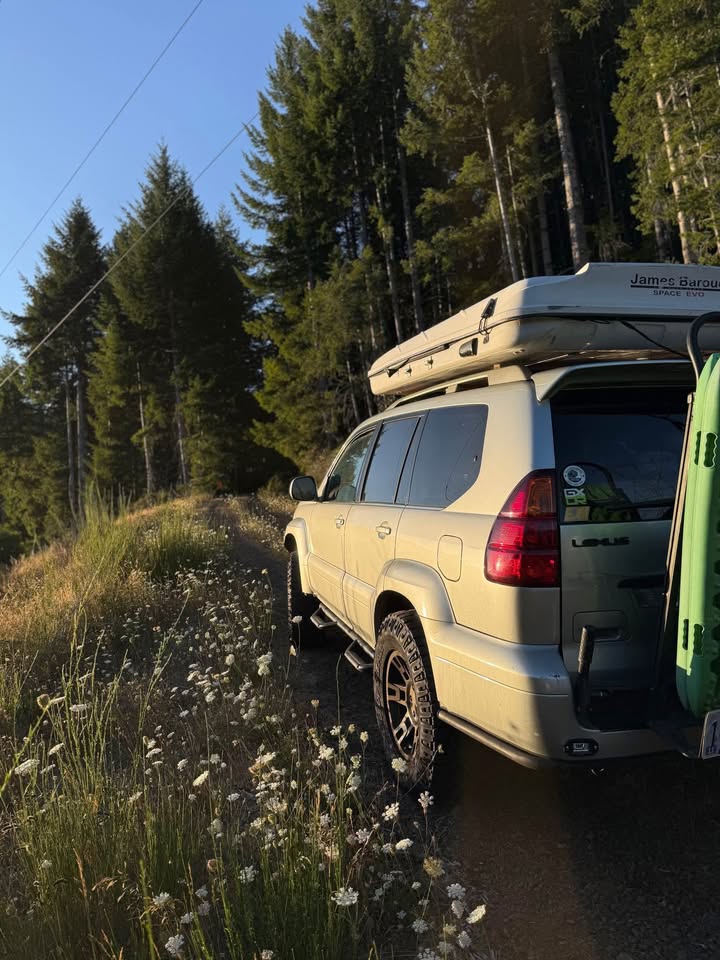 James Baroud Space Evo Hard shell Roof Top Tent Size M in Beaverton, OR (photo 8) — photo 8